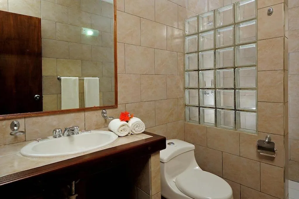 Eden Beach Resort - Bonaire Кралендейк